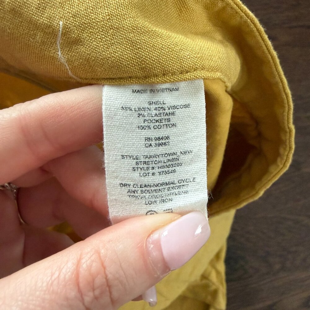 Theory | Linen Shorts - Picture 4 of 4